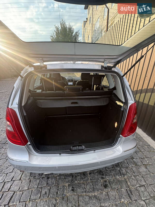Хэтчбек Mercedes-Benz A-Class 2011 в Киеве