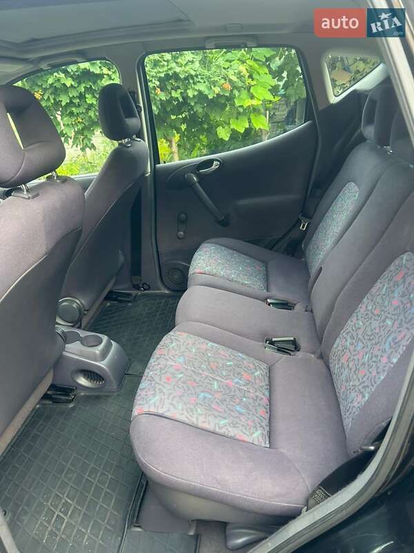 Хэтчбек Mercedes-Benz A-Class 2000 в Городище
