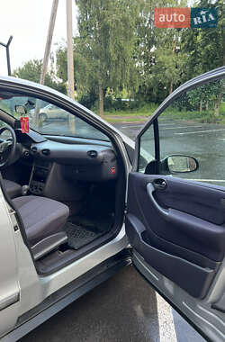 Хэтчбек Mercedes-Benz A-Class 2001 в 