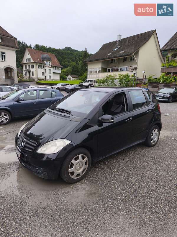Хэтчбек Mercedes-Benz A-Class 2010 в Киеве