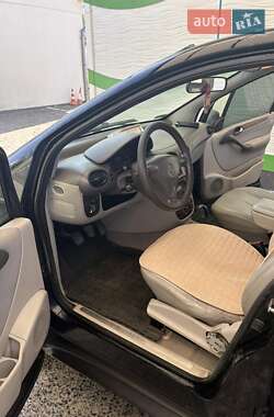 Хэтчбек Mercedes-Benz A-Class 2001 в 