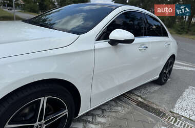Седан Mercedes-Benz A-Class 2019 в 