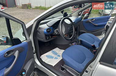 Хэтчбек Mercedes-Benz A-Class 2001 в 