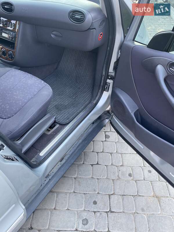 Хэтчбек Mercedes-Benz A-Class 2001 в Новомосковске