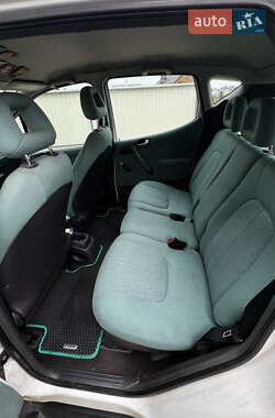 Хэтчбек Mercedes-Benz A-Class 1999 в 