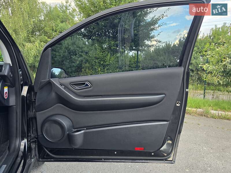 Купе Mercedes-Benz A-Class 2006 в Хмельницком фото 38 Купе Mercedes-Benz A-Class 2006 в Хмельницком