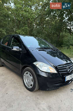 Хэтчбек Mercedes-Benz A-Class 2010 в 