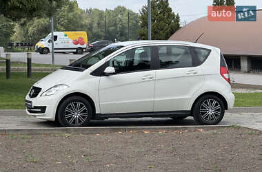 Хэтчбек Mercedes-Benz A-Class 2010 в 
