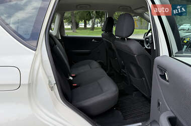Хэтчбек Mercedes-Benz A-Class 2010 в 