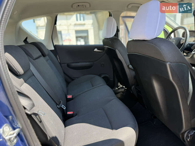 Хэтчбек Mercedes-Benz A-Class 2012 в Хусте