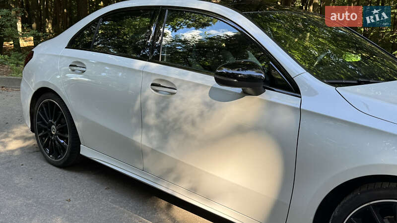 Седан Mercedes-Benz A-Class 2019 в Львове
