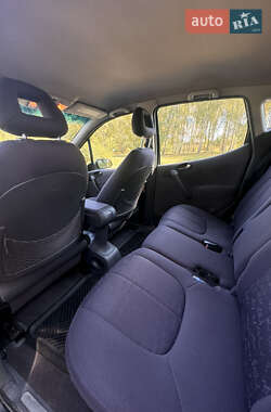 Хэтчбек Mercedes-Benz A-Class 2000 в 