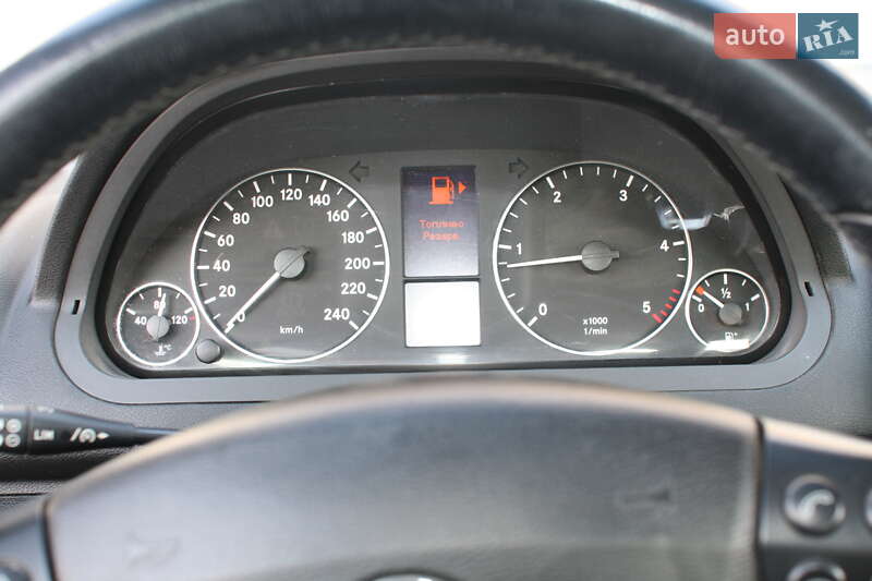 Хэтчбек Mercedes-Benz A-Class 2011 в Киеве