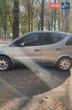 Хэтчбек Mercedes-Benz A-Class 2000 в 