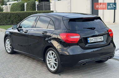 Хэтчбек Mercedes-Benz A-Class 2014 в 
