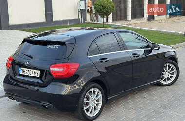 Хэтчбек Mercedes-Benz A-Class 2014 в 