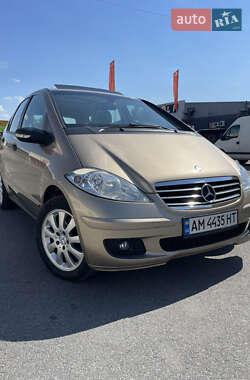 Хэтчбек Mercedes-Benz A-Class 2008 в 