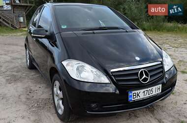 Хэтчбек Mercedes-Benz A-Class 2008 в 
