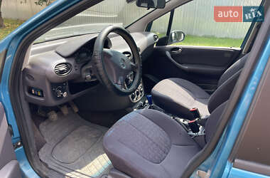 Хэтчбек Mercedes-Benz A-Class 2001 в 