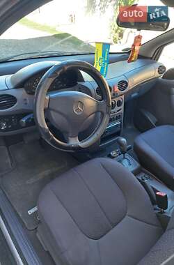 Хэтчбек Mercedes-Benz A-Class 2000 в 