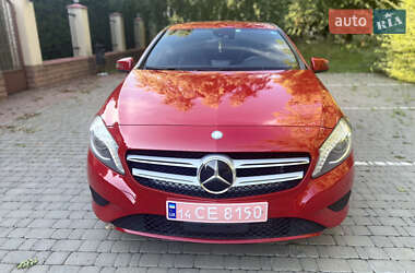 Хетчбек Mercedes-Benz A-Class 2014 в 