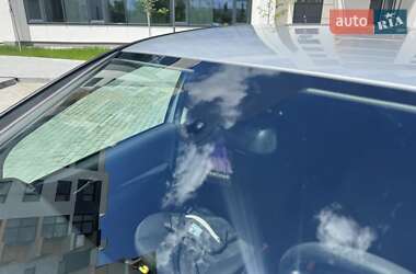 Хэтчбек Mercedes-Benz A-Class 2011 в 