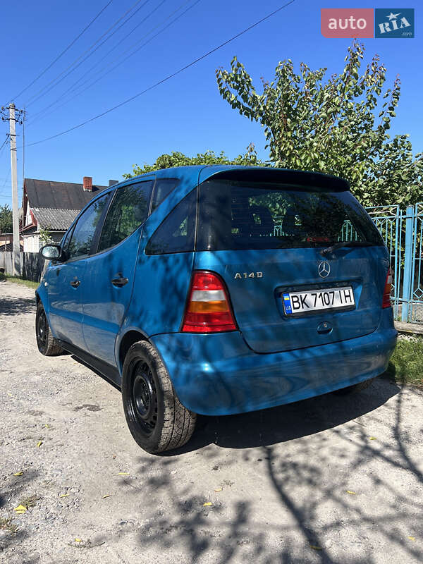 Хетчбек Mercedes-Benz A-Class 2000 в Дубні