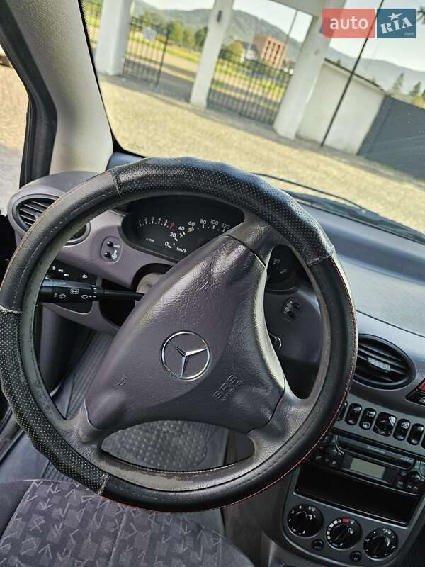 Хетчбек Mercedes-Benz A-Class 2001 в Сваляві