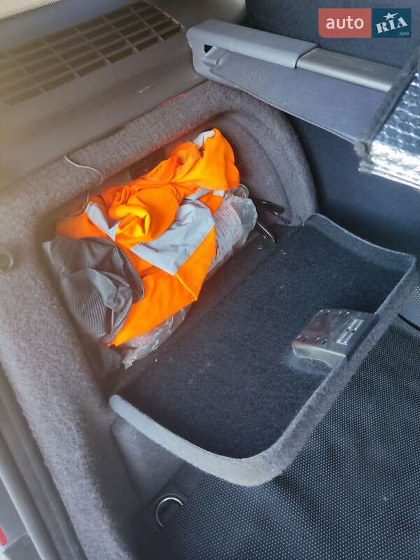 Хетчбек Mercedes-Benz A-Class 2000 в Києві фото 35 Хетчбек Mercedes-Benz A-Class 2000 в Києві