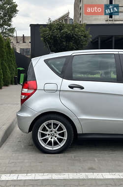 Хэтчбек Mercedes-Benz A-Class 2005 в 
