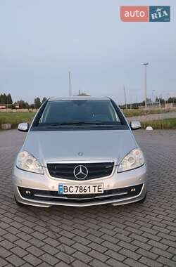 Хэтчбек Mercedes-Benz A-Class 2010 в 