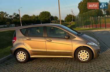 Хэтчбек Mercedes-Benz A-Class 2006 в 