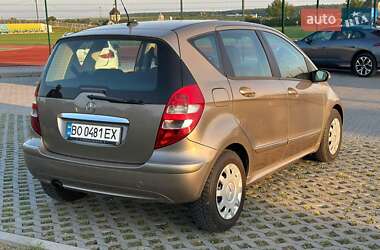 Хэтчбек Mercedes-Benz A-Class 2006 в 