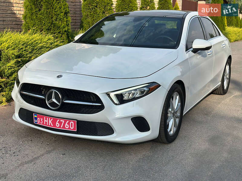 Седан Mercedes-Benz A-Class 2019 в Виннице