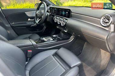 Седан Mercedes-Benz A-Class 2019 в 