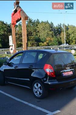 Хэтчбек Mercedes-Benz A-Class 2008 в 