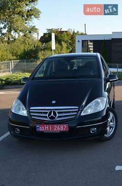 Хэтчбек Mercedes-Benz A-Class 2008 в 