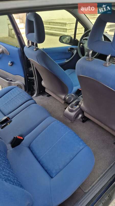 Хетчбек Mercedes-Benz A-Class 2003 в Чернівцях фото 2 Хетчбек Mercedes-Benz A-Class 2003 в Чернівцях