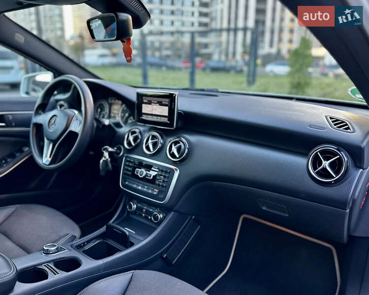 Хетчбек Mercedes-Benz A-Class 2012 в Києві