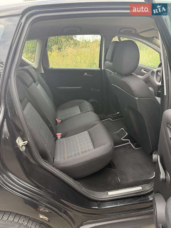 Хетчбек Mercedes-Benz A-Class 2005 в Києві фото 6 Хетчбек Mercedes-Benz A-Class 2005 в Києві