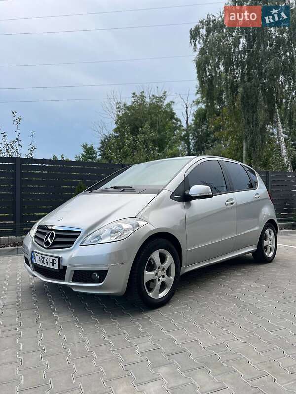 Хэтчбек Mercedes-Benz A-Class 2010 в Ивано-Франковске фото 2 Хэтчбек Mercedes-Benz A-Class 2010 в Ивано-Франковске