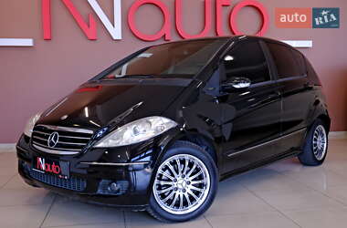 Хэтчбек Mercedes-Benz A-Class 2006 в  фото 15 Хэтчбек Mercedes-Benz A-Class 2006 в