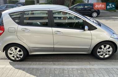 Хэтчбек Mercedes-Benz A-Class 2006 в 