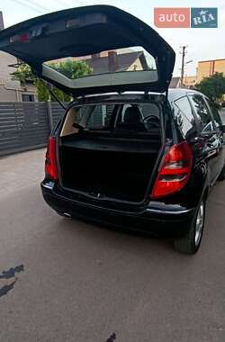 Хэтчбек Mercedes-Benz A-Class 2005 в 
