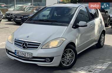 Хэтчбек Mercedes-Benz A-Class 2010 в 
