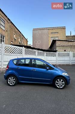 Хэтчбек Mercedes-Benz A-Class 2006 в 