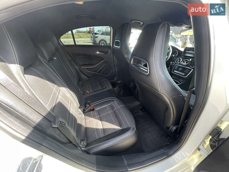 Хэтчбек Mercedes-Benz A-Class 2016 в Львове