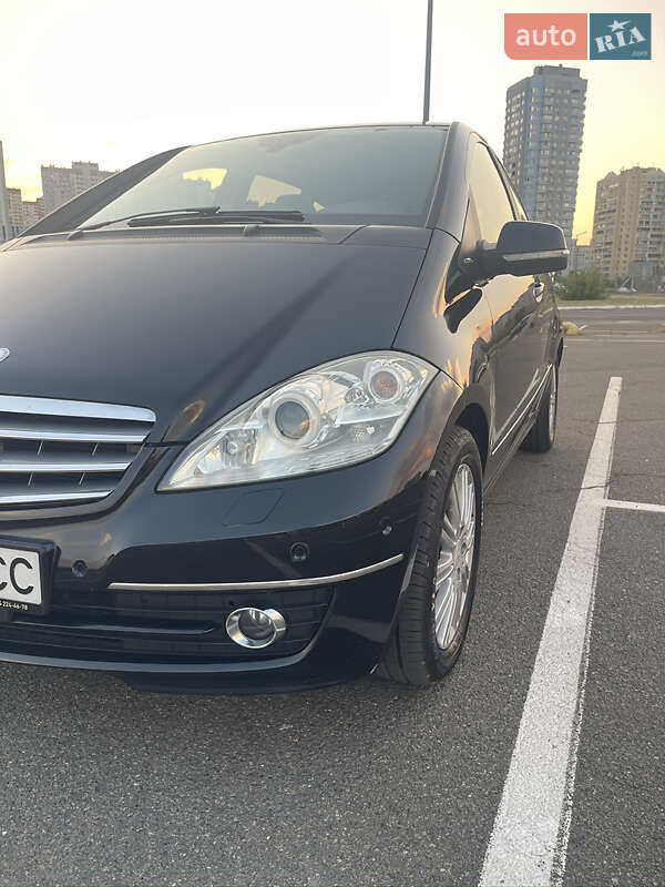 Хэтчбек Mercedes-Benz A-Class 2009 в Киеве