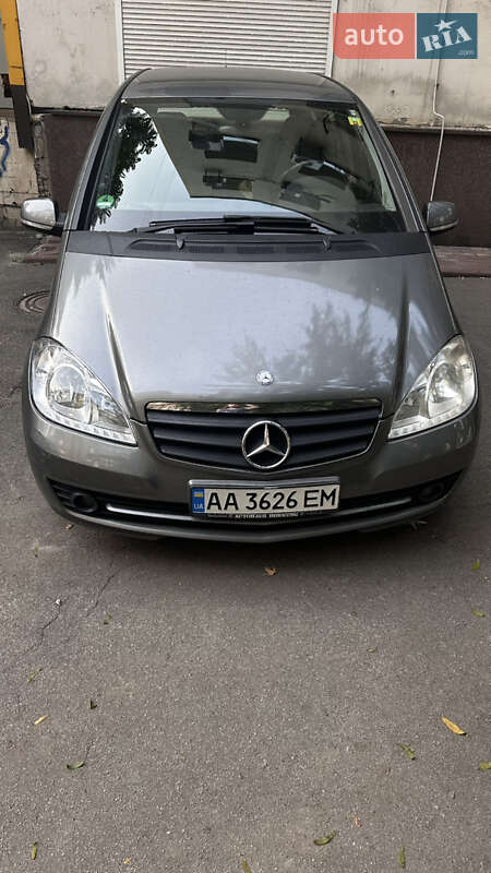 Хэтчбек Mercedes-Benz A-Class 2008 в 