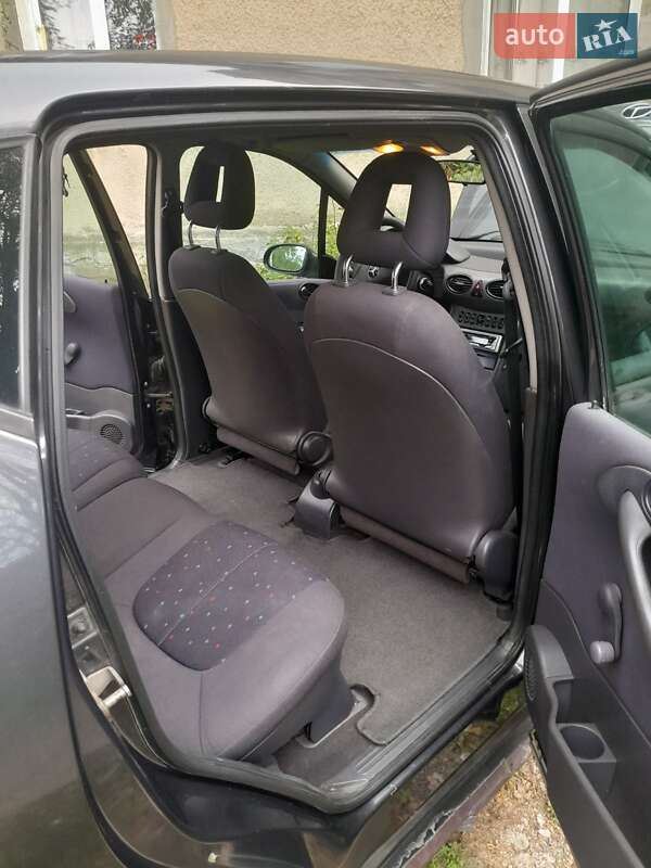 Хэтчбек Mercedes-Benz A-Class 2002 в Стрые фото 5 Хэтчбек Mercedes-Benz A-Class 2002 в Стрые